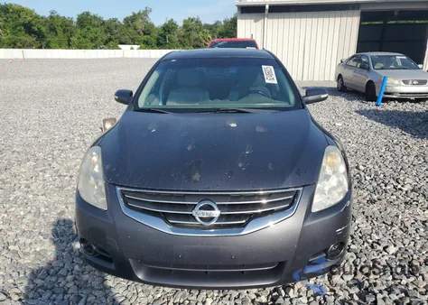 2011 Nissan Altima Base z USA, uszkodzony, nr VIN 1N4AL2AP1BN479270